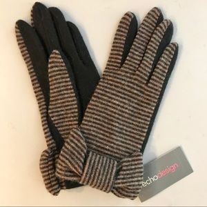 NWT Echo cashmere blend gloves